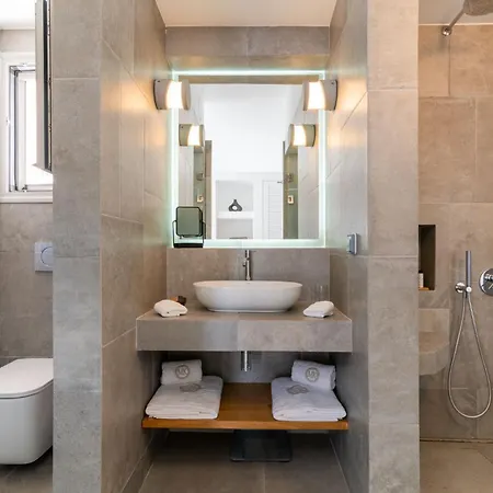 Apartment Makrikythera Luxury - Private Pool Or Hot Tub Diakofti