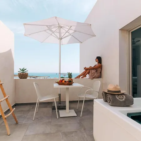 Makrikythera Luxury - Private Pool Or Hot Tub Apartment Diakofti
