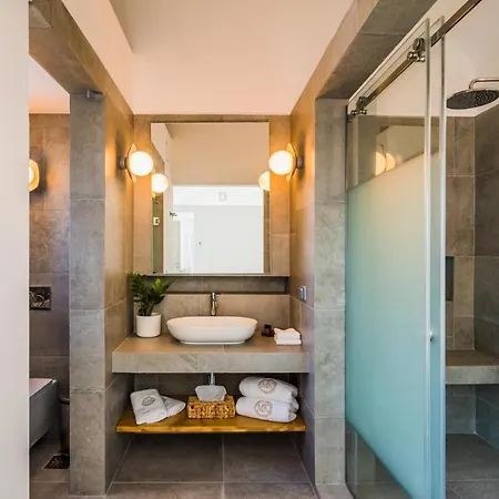 Apartamento Makrikythera Luxury - Private Pool Or Hot Tub