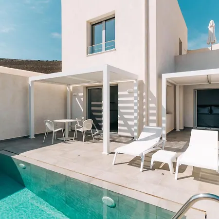 Apartamento Makrikythera Luxury - Private Pool Or Hot Tub *