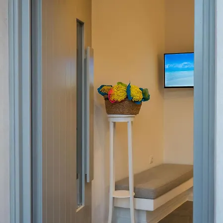Makrikythera Luxury - Private Pool Or Hot Tub Apartment *