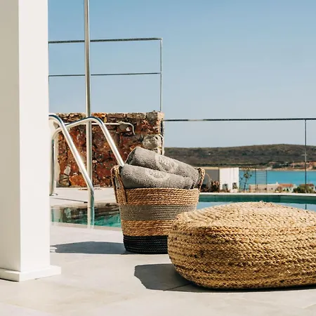 Makrikythera Luxury - Private Pool Or Hot Tub Apartamento Diakofti